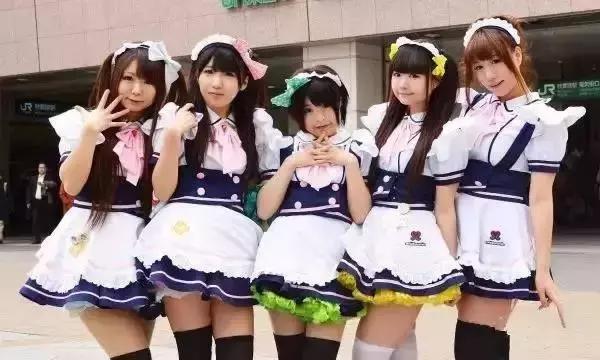 嘲笑00后脑残