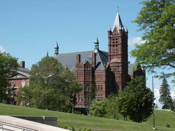 最能喝的美国大学