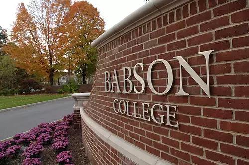 【巴布森学院排名top27】babson college的地理位置如何?气候怎么样?